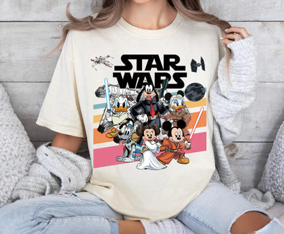 Retro T-shirt "May the Force be with you" featuring Mickey and his Star Wars friends.