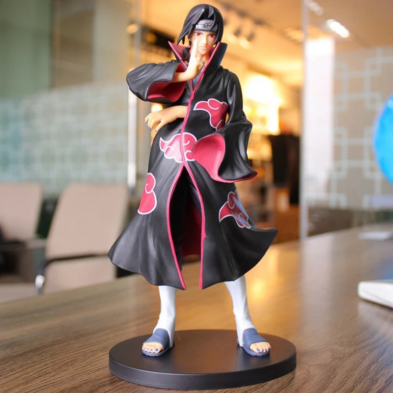 Itachi Akatsuki Statue