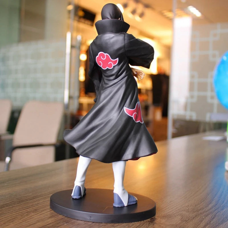 Itachi Akatsuki Statue